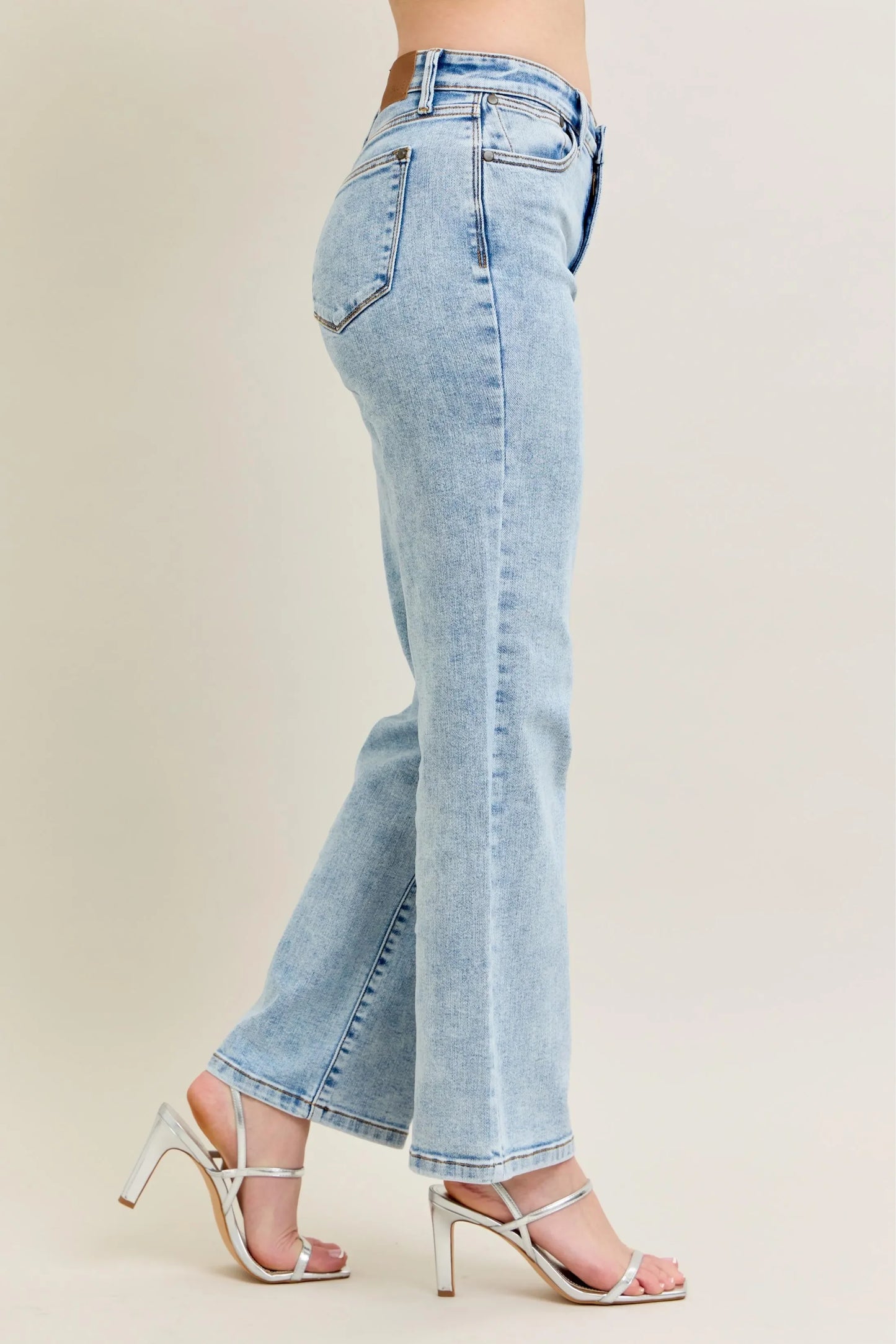 High Waist Stone Wash Straight Jeans - Eva's Edition