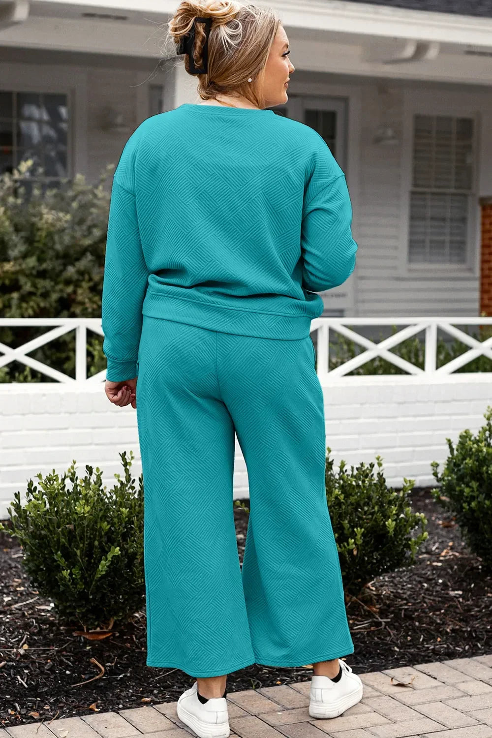 Textured Long Sleeve Top and Drawstring Pants Set - Eva's Edition