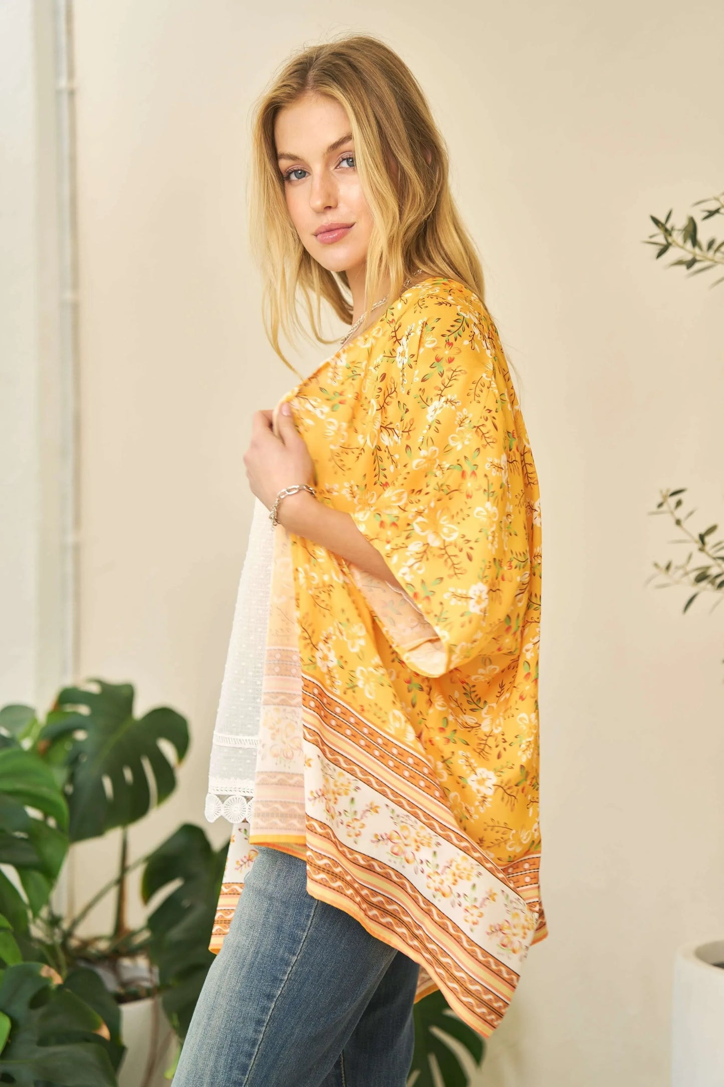 Floral Printed Short Sleeve Loose Fit Kimono Cover Up - Eva's Edition