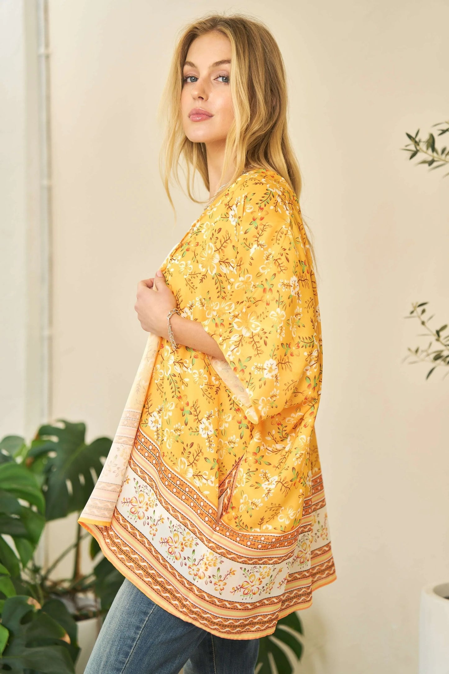 Floral Printed Short Sleeve Loose Fit Kimono Cover Up - Eva's Edition