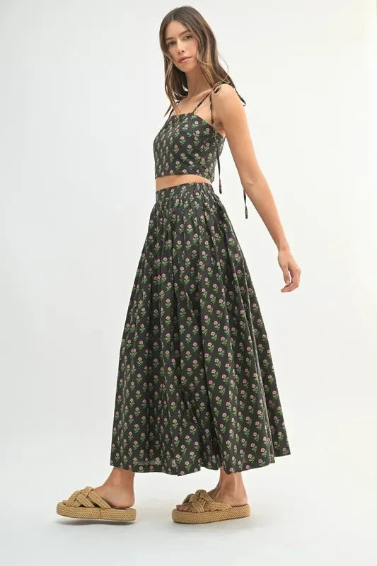 Floral Crop Top and Skirt Set - Eva's Edition