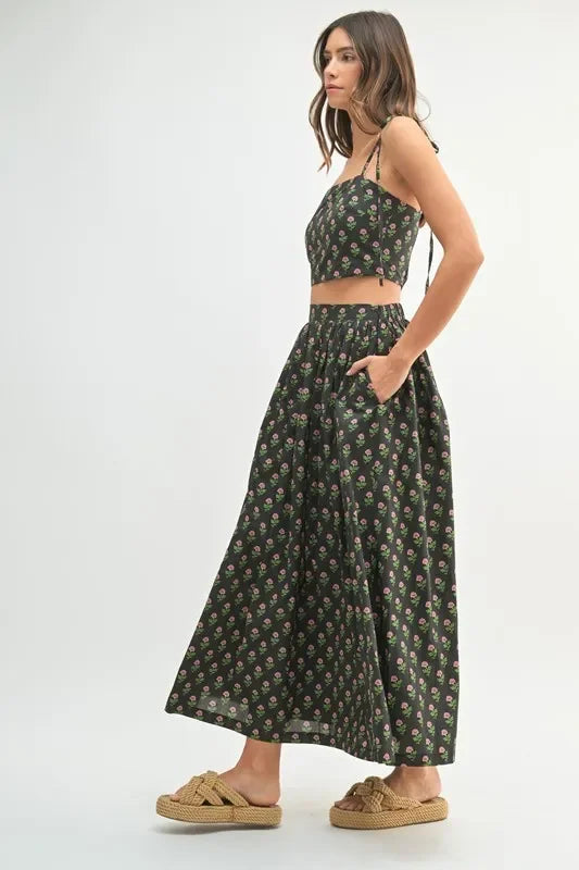 Floral Crop Top and Skirt Set - Eva's Edition