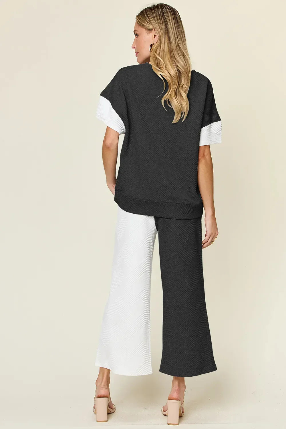 Textured Contrast T-Shirt and Wide Leg Pants Set - Eva's Edition