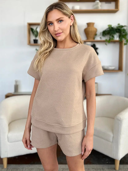 Textured Short Sleeve T-Shirt and Drawstring Shorts Set - Eva's Edition