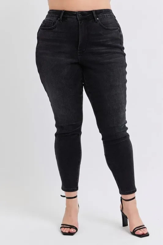Mid Rise Tummy Control Skinny Jeans - Eva's Edition