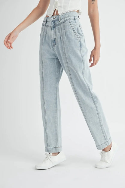 Pleated Front Detail Straight Jeans - Eva's Edition