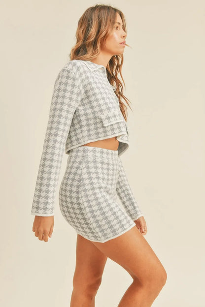 Cropped Knit Cardigan and Mini Skirt Set - Eva's Edition