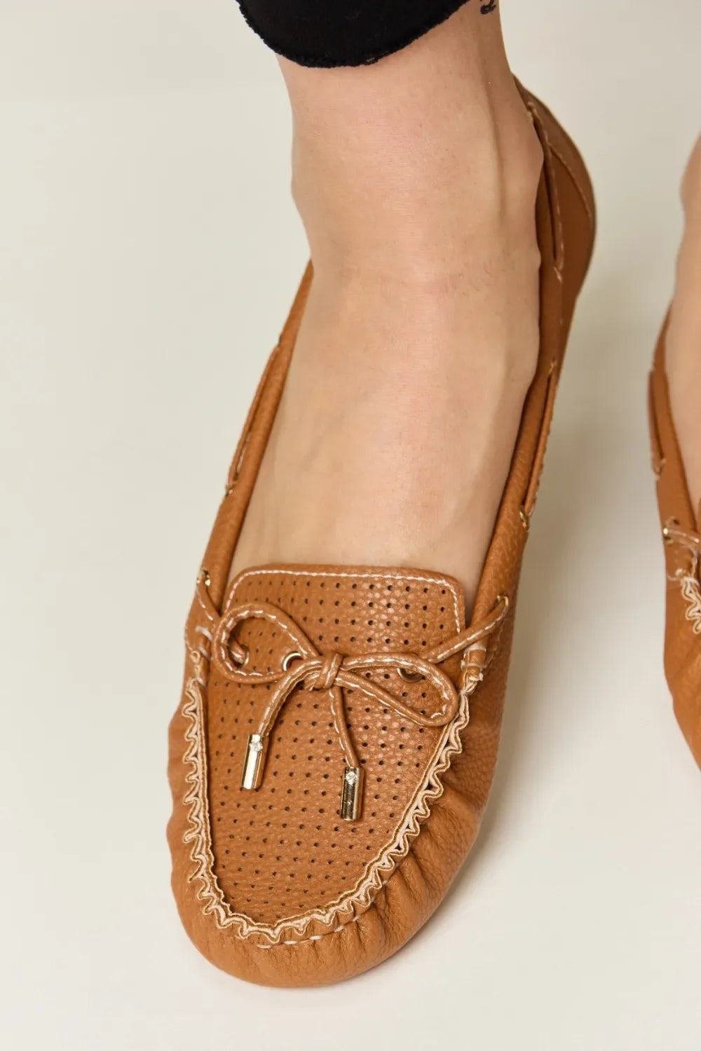Bow Decor Flat Loafers - Eva's Edition