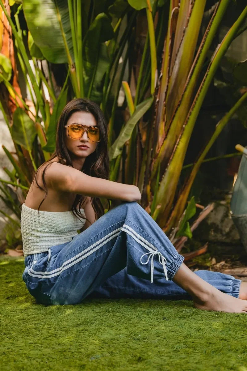 Elastic Waist Jeans - Eva's Edition