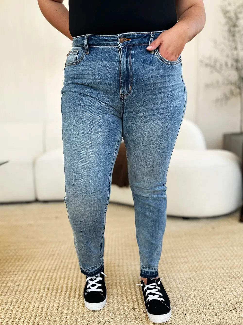 Mid Rise Rigid Magic Release Hem Jeans - Eva's Edition