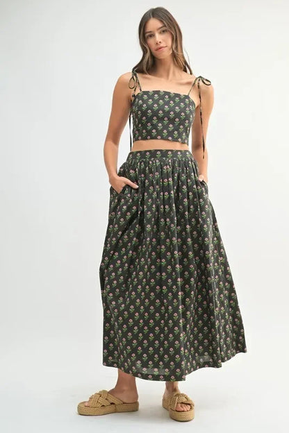 Floral Crop Top and Skirt Set - Eva's Edition