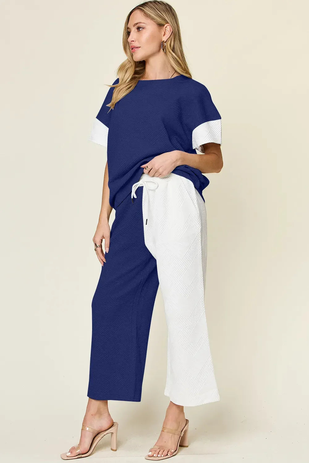 Textured Contrast T-Shirt and Wide Leg Pants Set - Eva's Edition