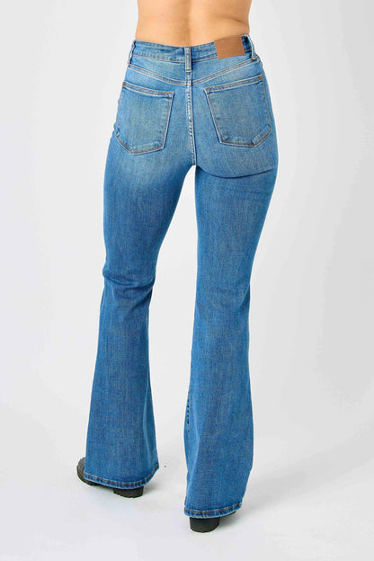 Classic Flare Jeans Plus Size - Eva's Edition