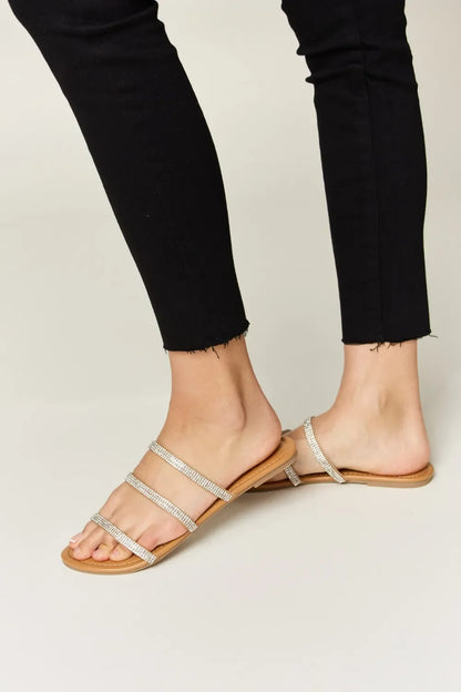 Three-Strap Flat Sandals - Eva's Edition