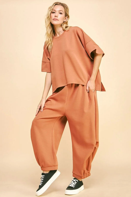 Flowy Top and Elastic Waist Band Pants Set - Eva's Edition