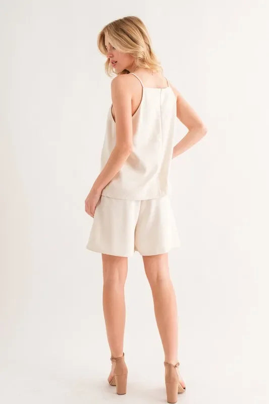 Sleeveless Basic Cami Top - Eva's Edition