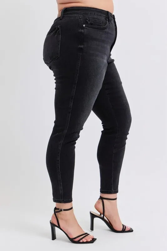 Mid Rise Tummy Control Skinny Jeans - Eva's Edition