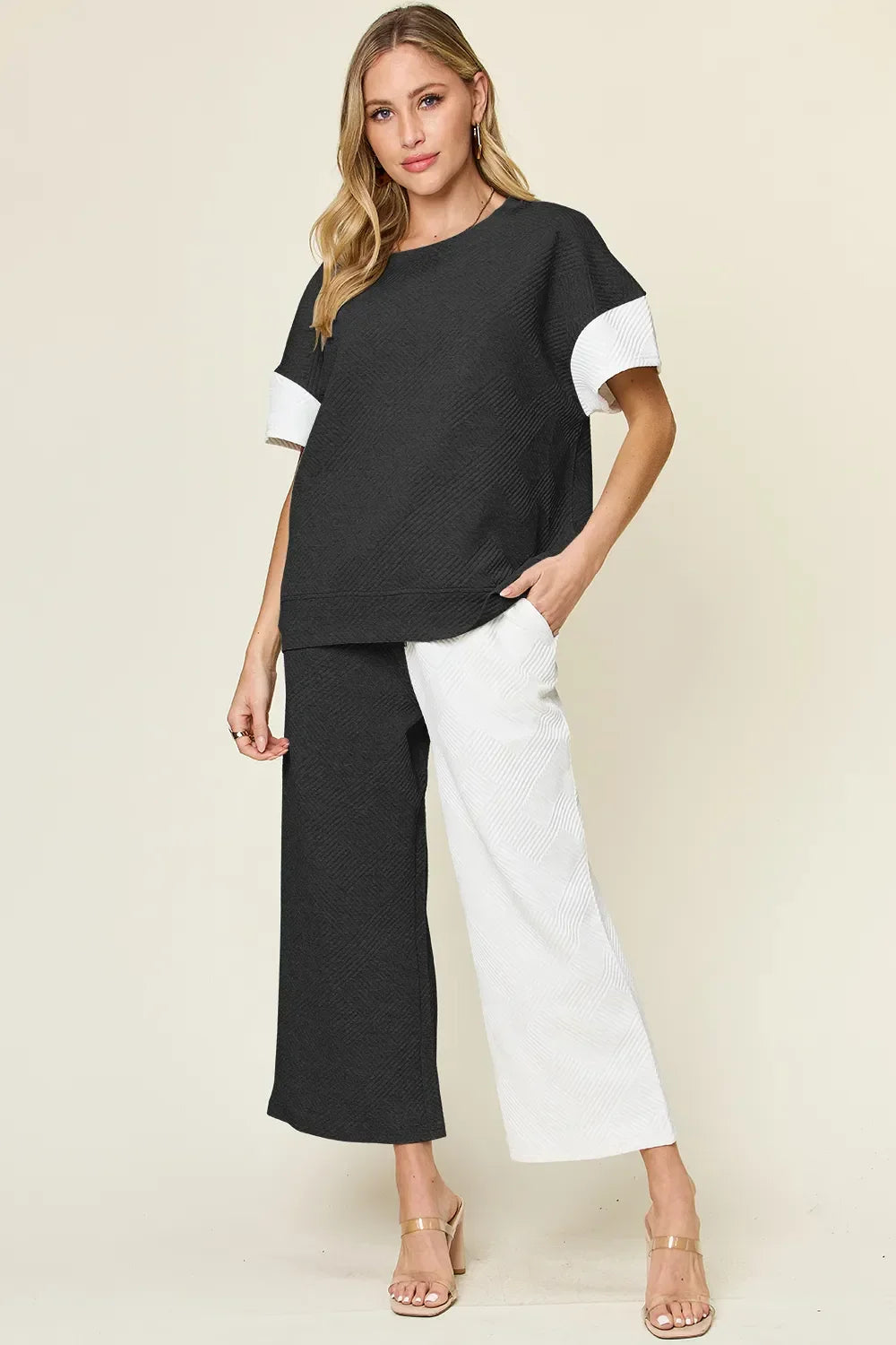Textured Contrast T-Shirt and Wide Leg Pants Set - Eva's Edition