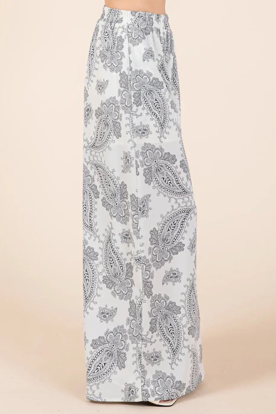 Paisley Print Cami and Pants Set - Eva's Edition