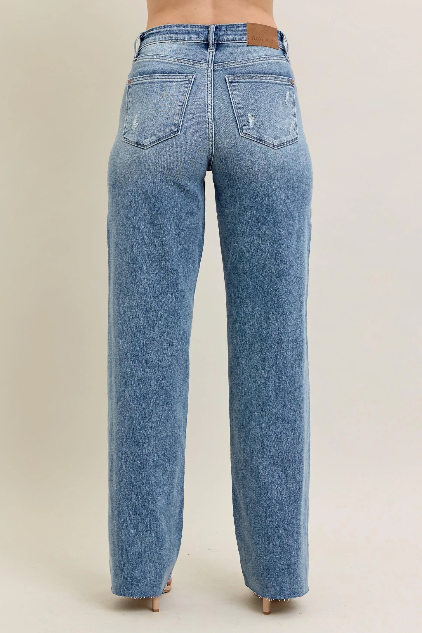 V - Front Baggy Jeans Plus Size - Eva's Edition