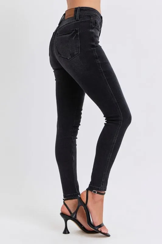 Mid Rise Tummy Control Skinny Jeans - Eva's Edition