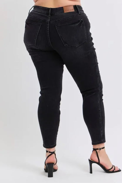 Mid Rise Tummy Control Skinny Jeans - Eva's Edition