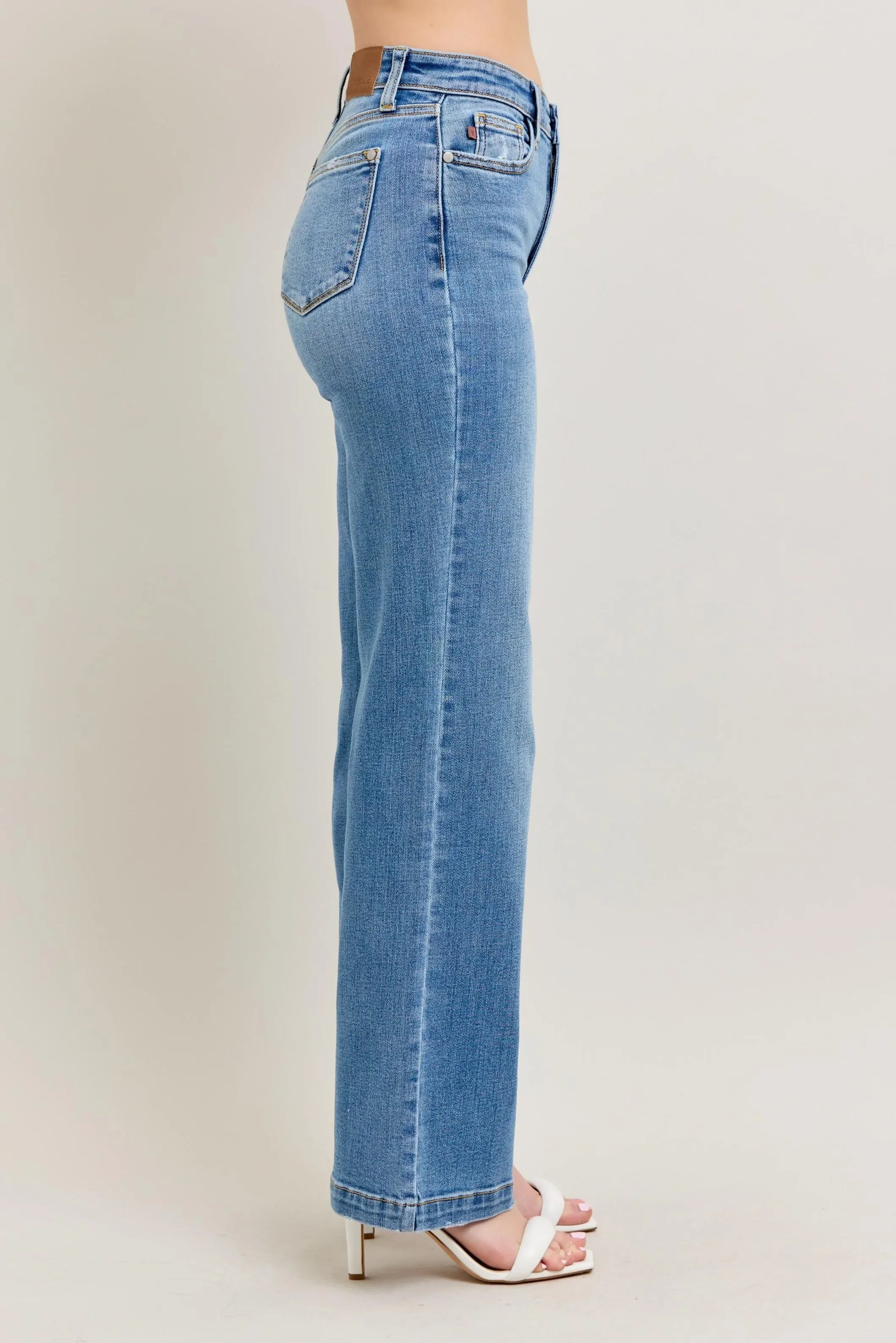High Waist Straight Jeans Plus Size - Eva's Edition