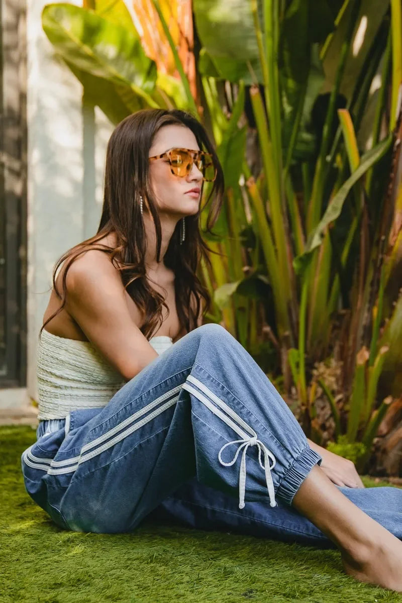 Elastic Waist Jeans - Eva's Edition