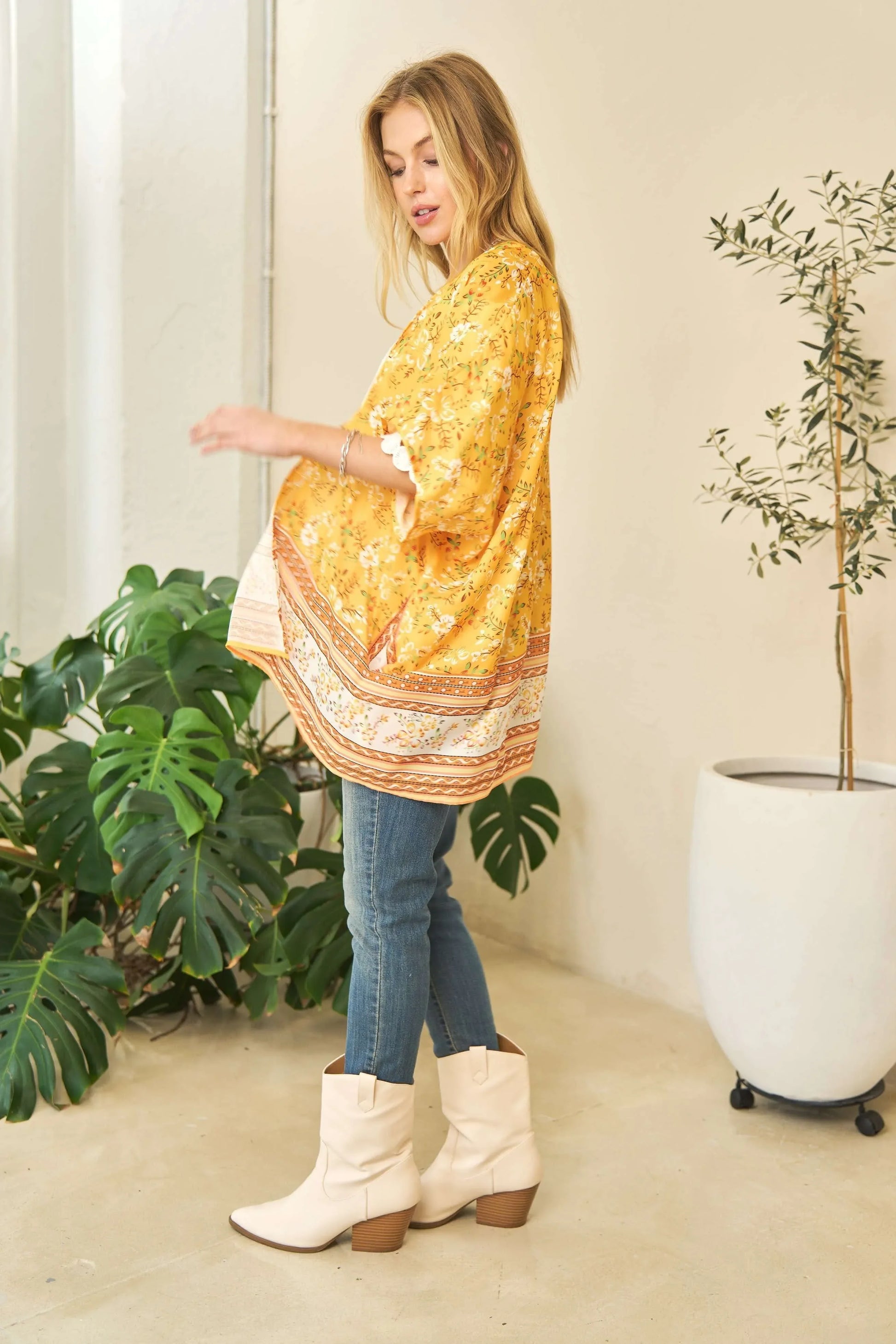 Floral Printed Short Sleeve Loose Fit Kimono Cover Up - Eva's Edition