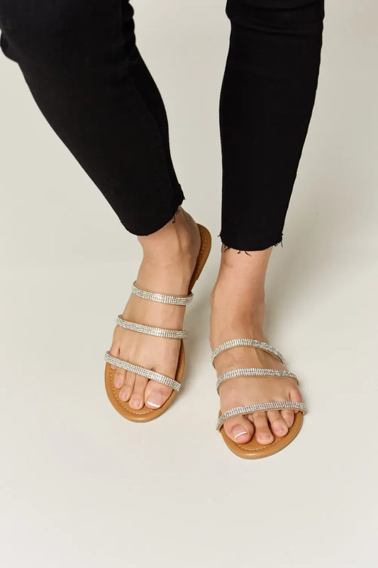 Three-Strap Flat Sandals - Eva's Edition