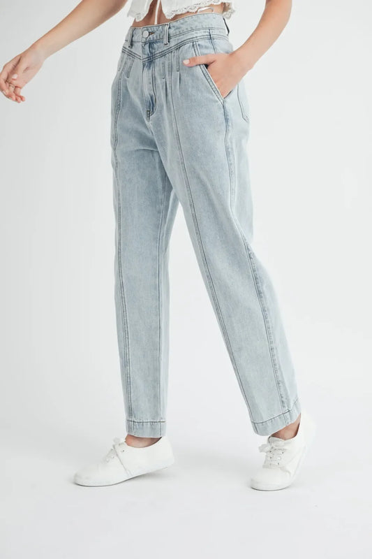 Pleated Front Detail Straight Jeans - Eva's Edition