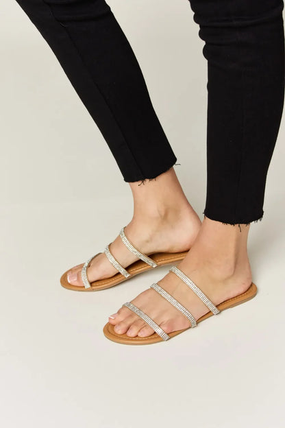 Three-Strap Flat Sandals - Eva's Edition