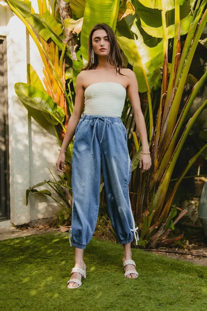 Elastic Waist Jeans - Eva's Edition