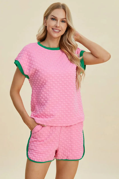 Textured Contrast T-Shirt and Shorts Set - Eva's Edition